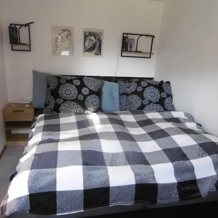 Lägenhet Ferienbungalow Am Birkenwaeldchen